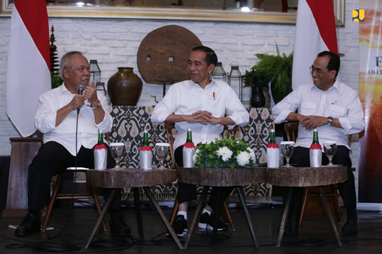 Menteri Pekerjaan Umum dan Perumahan Rakyat (PUPR) Basuki Hadimuljono, Presiden Jokowi dan Menteri Perhubungan (Menhub) Budi Karya Sumadi