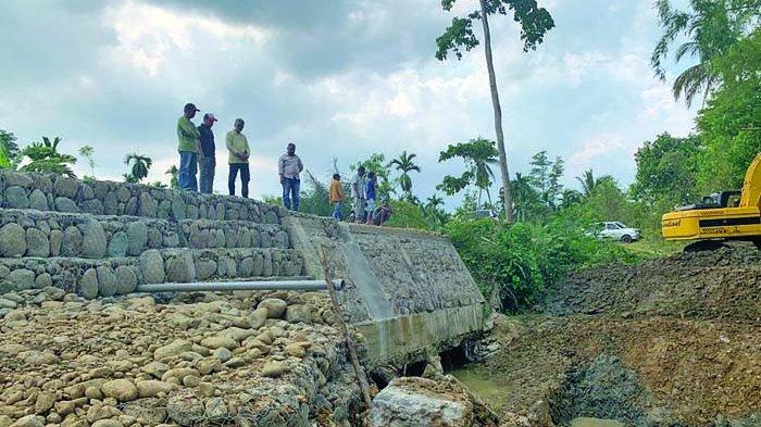 Saluran primer atau utama bendungan irigasi di Desa Lamkhuk, Kecamatan Seulimum, Aceh Besar sudah tuntas diperbaiki, Minggu (12/1)