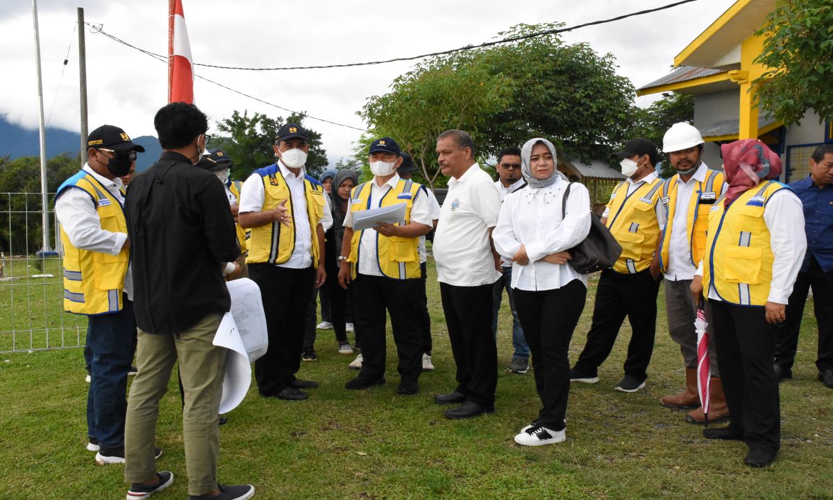 Dirjen SDA, Ka. BWS Sumatera-I, Ketua Umum PODSI, Konsultan sedang Mendiskusikan Fasilitas Venue Dayung