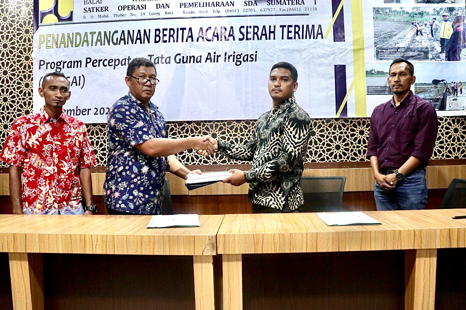 Penandatanganan Berita Acara Serah Terima Program Percepatan Tata Guna Air Irigasi (P3-TGAI)