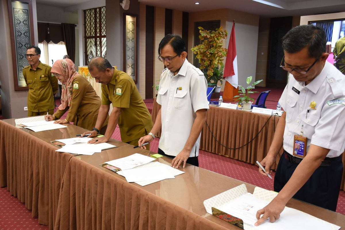 Prosesi Penandatanganan Perjanjian Kerja Sama Data dan Informasi Hidrometeorologi Aceh