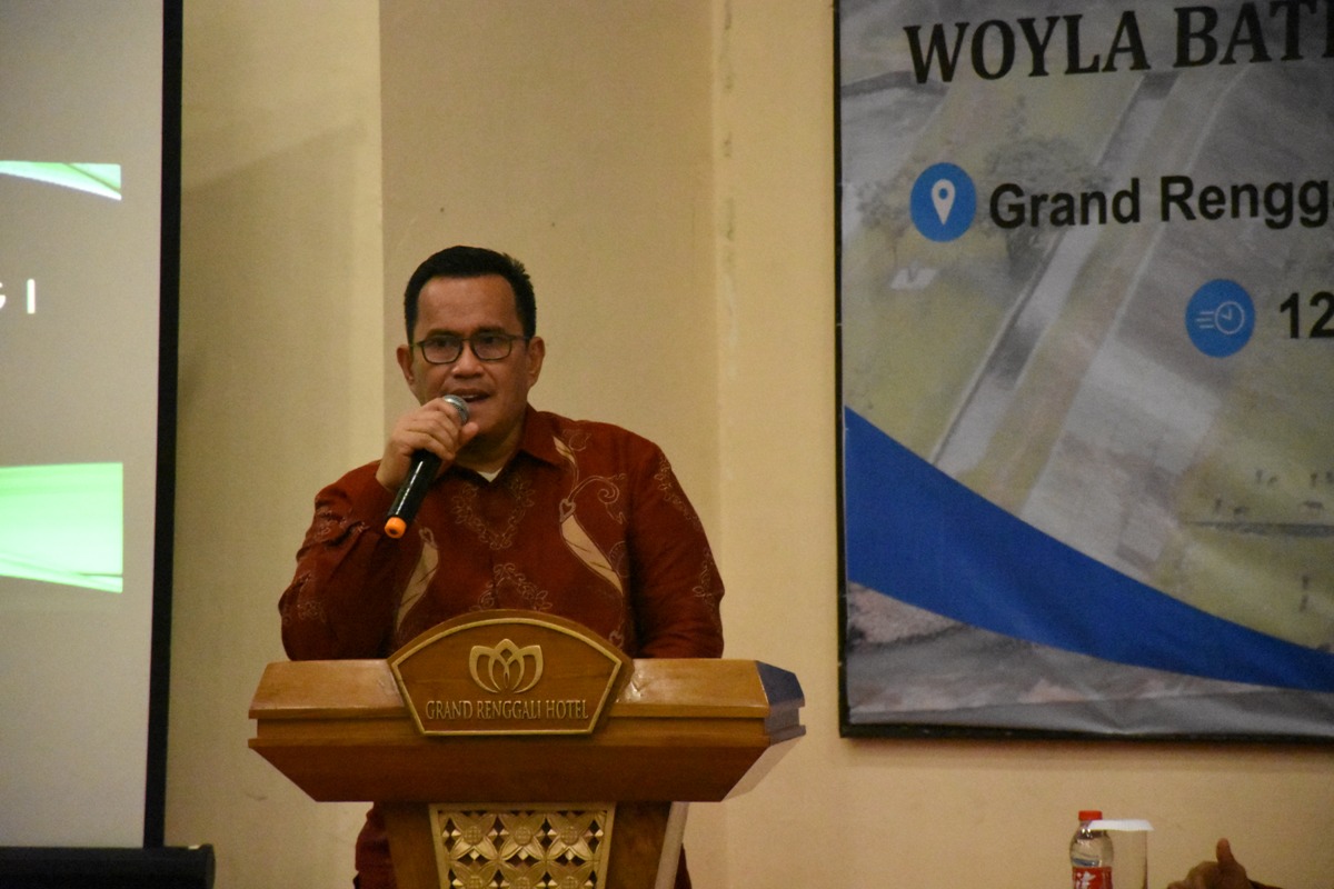 Ketua TKPSDA WS Woyla Batee, Bapak DR. H.T. Ahmad Dadek, S.H., M.H sedang Memberi Sambutan